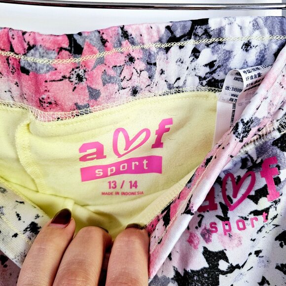 Abercrombie & Fitch Sport Girls 2-in-1 Shorts Sz 13/14 Splatter Design ~S65.7 - Picture 3 of 4